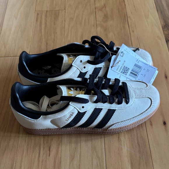 NWT Adidas Samba OG Shoes - ID0478 - Women’s 6.5/men’s 5.5 - Picture 4 of 8
